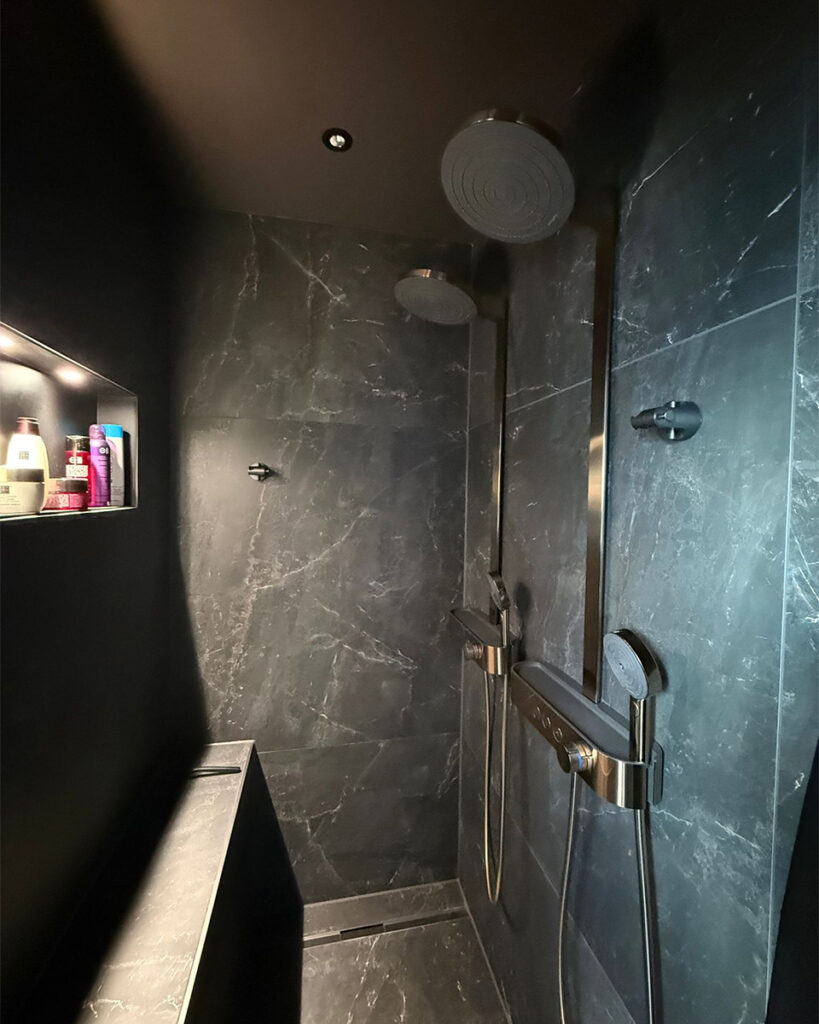 Badezimmer-nach-der-renovierung-02